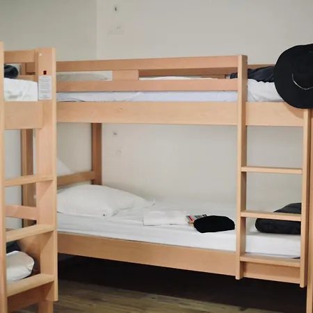 Hostel Le Diablotin Saint-Jean-de-Fos