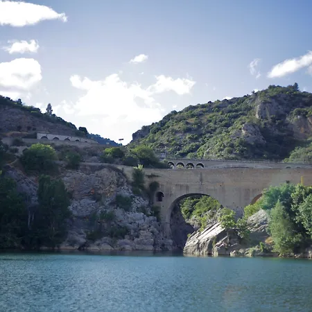 Hostel Le Diablotin Saint-Jean-de-Fos