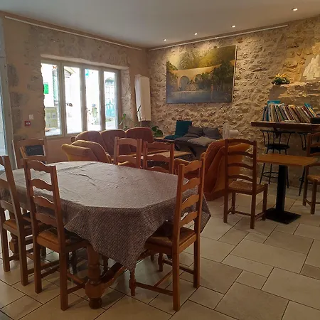 Le Diablotin Hostel *