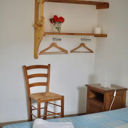 Hostel Le Diablotin Saint-Jean-de-Fos