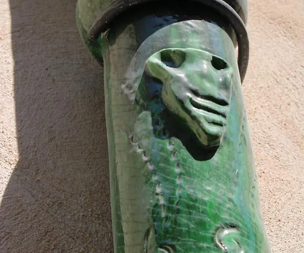 بيت شباب Le Diablotin *