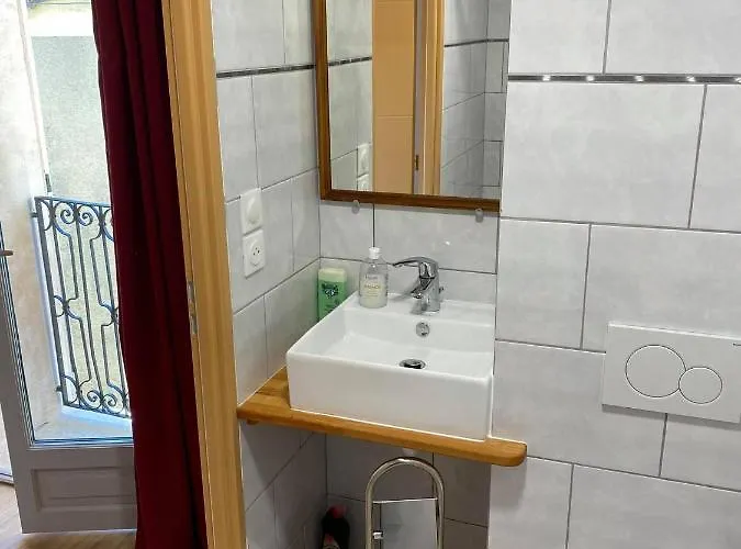 بيت شباب Le Diablotin