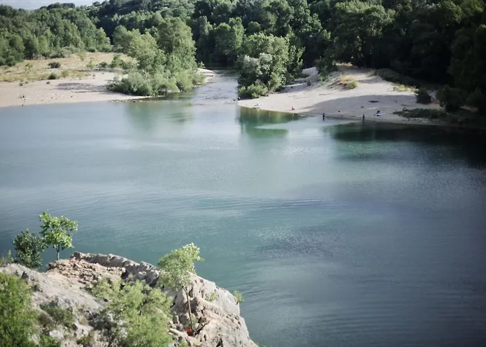 Le Diablotin بيت شباب *