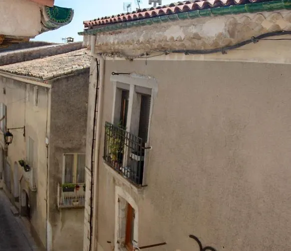 بيت شباب Le Diablotin *