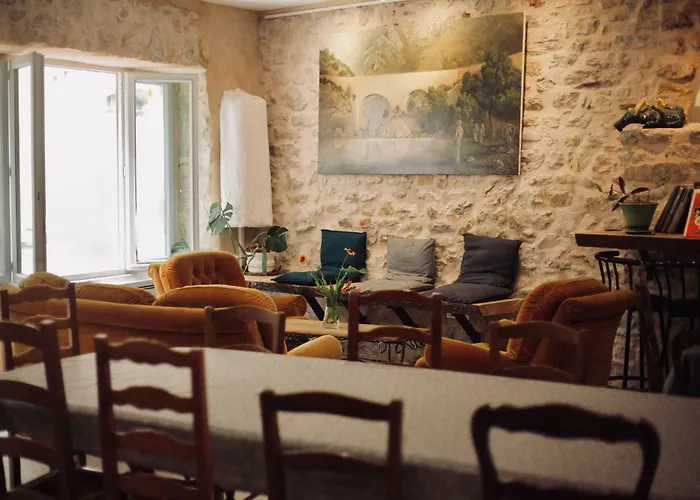 Le Diablotin بيت شباب Saint-Jean-de-Fos